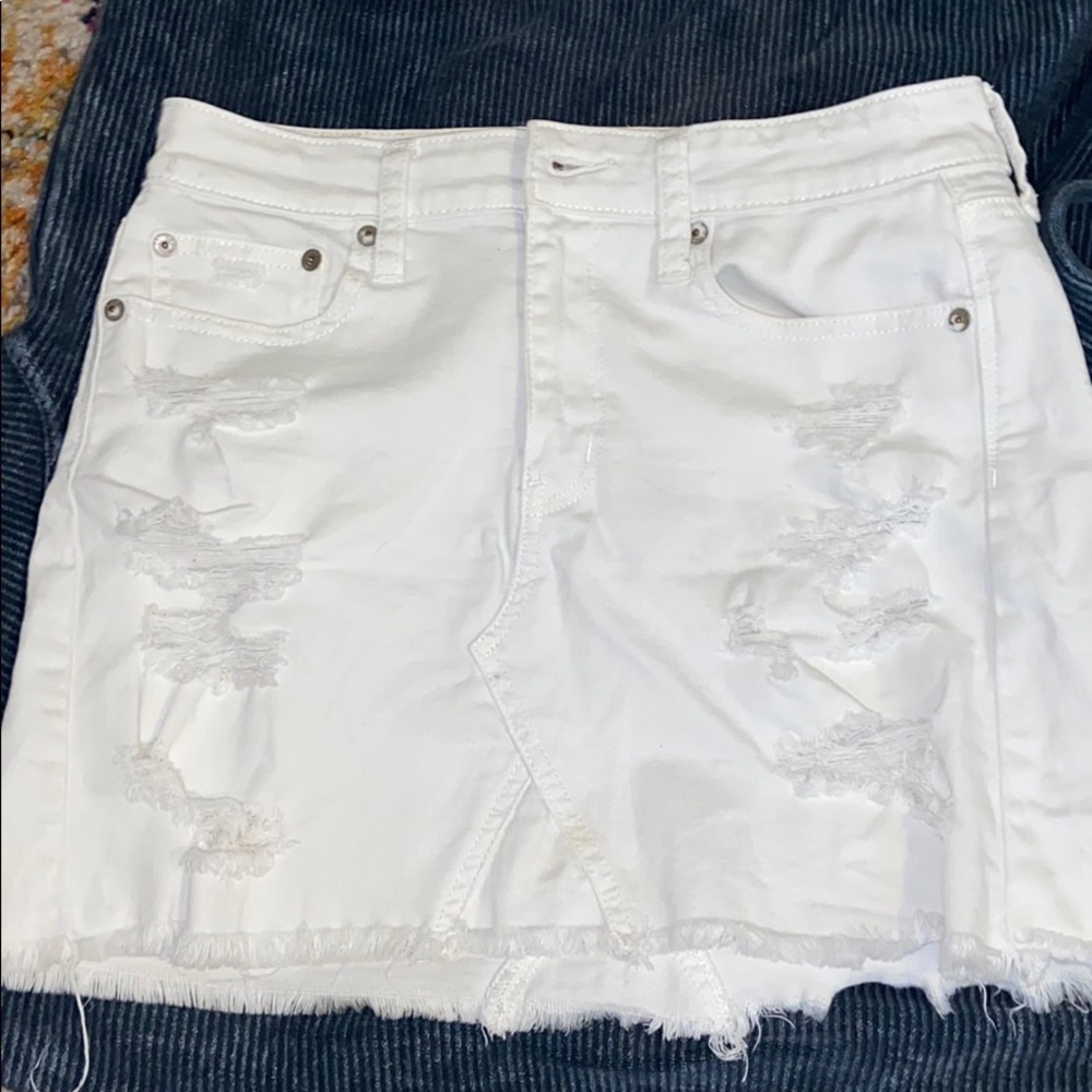 White denim skirt
